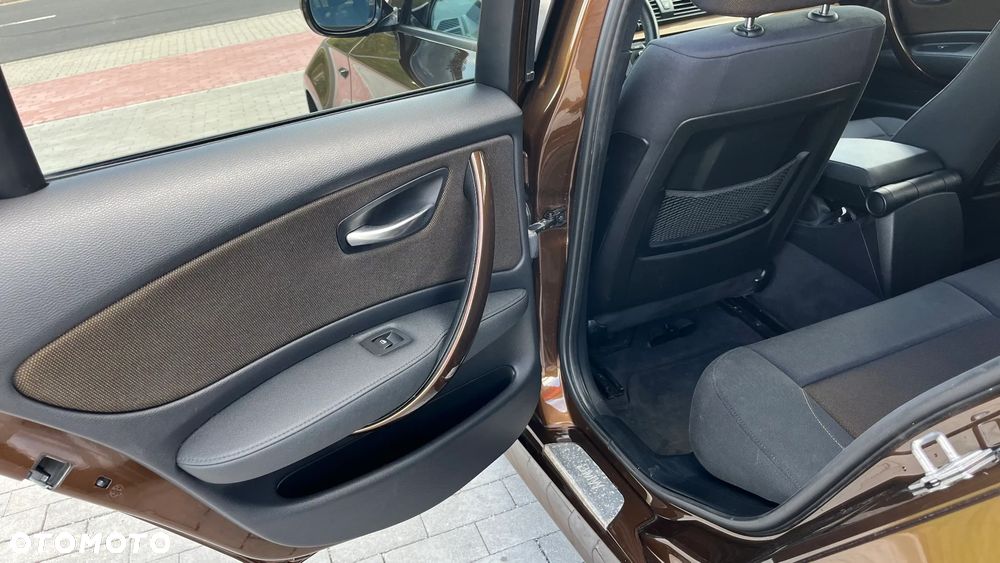 BMW Seria 1 118i Edition Lifestyle - 11