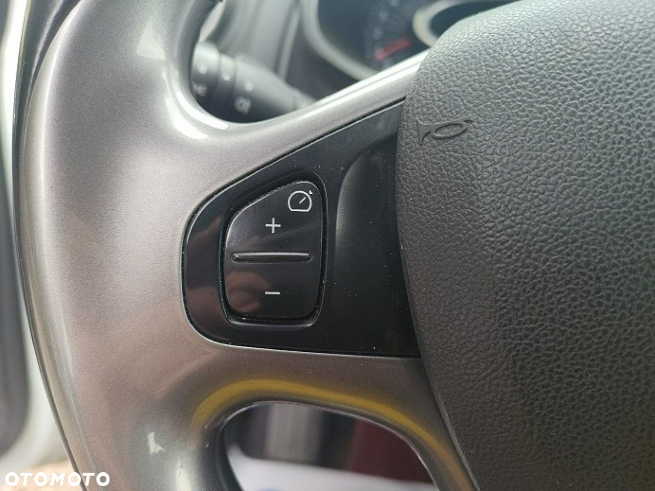 Renault Clio - 18