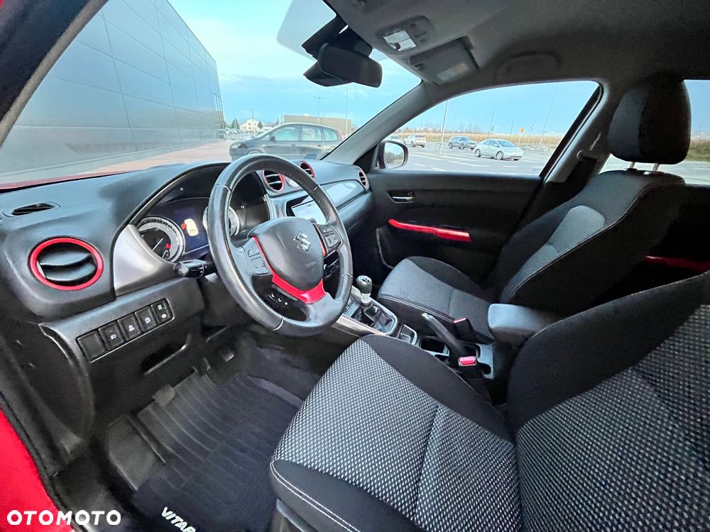 Suzuki Vitara 1.4 Boosterjet Premium 2WD - 9