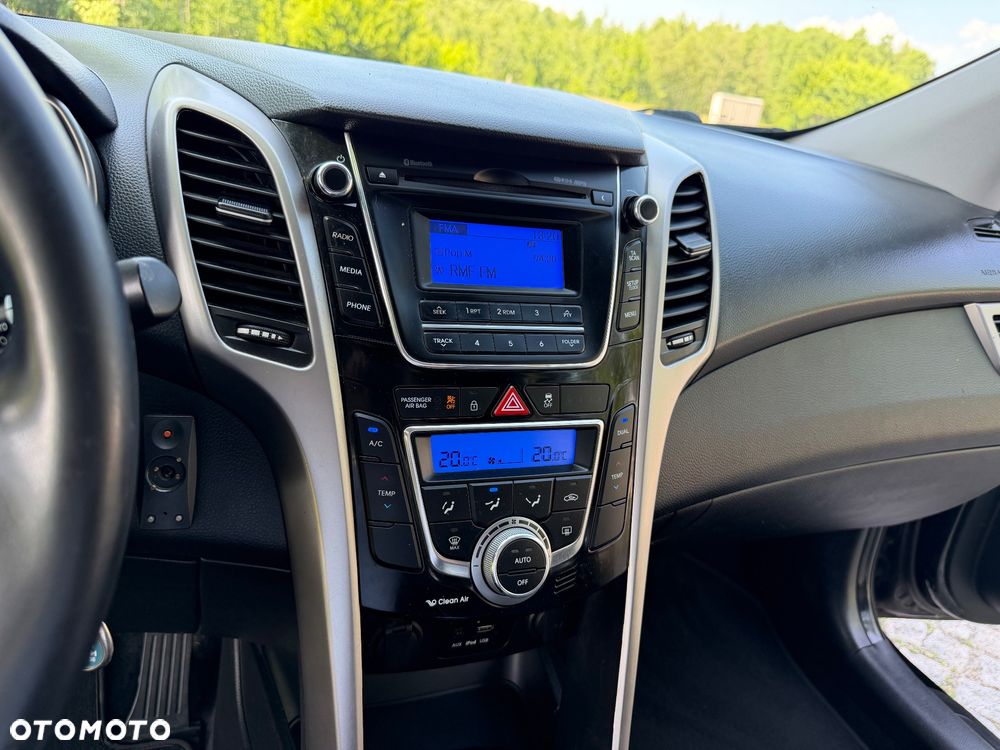 Hyundai i30 blue Kombi 1.6 CRDi Style - 7