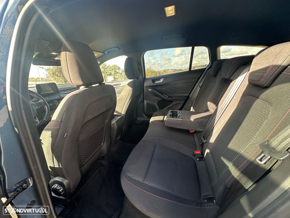 Ford Focus 1.5 TDCi EcoBlue ST-Line - 9