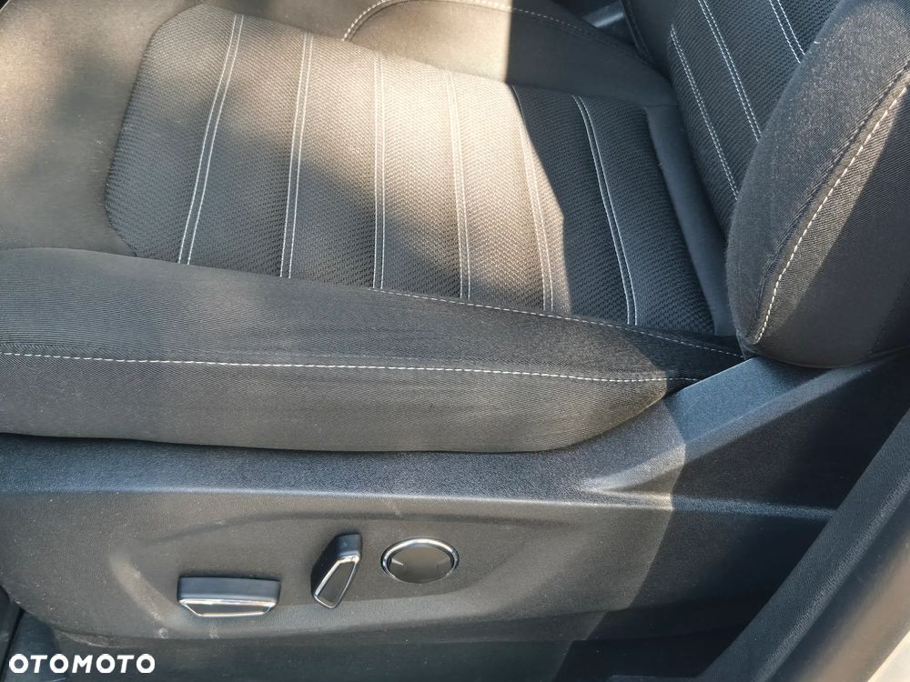 Ford Galaxy 2.0 EcoBlue Titanium - 15