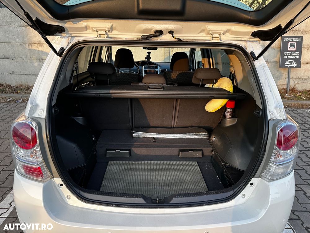 Toyota Verso - 5