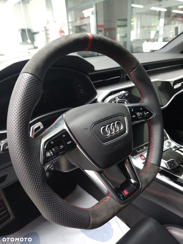 Audi RS6 Avant - 25