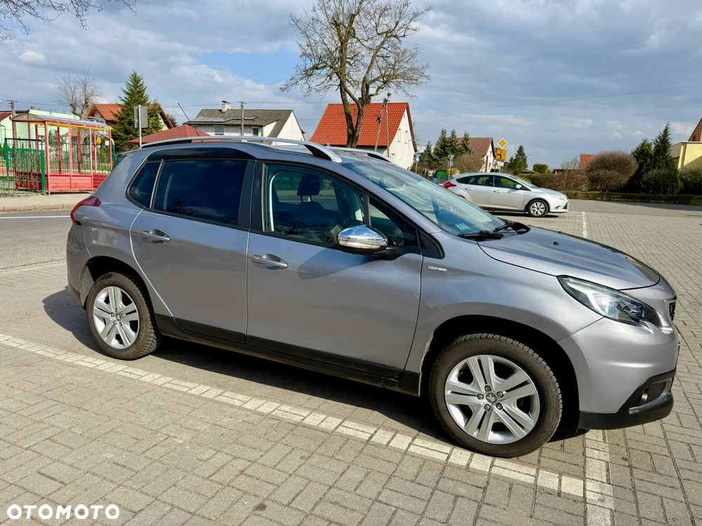 Peugeot 2008 1.6 BlueHDi Style - 10