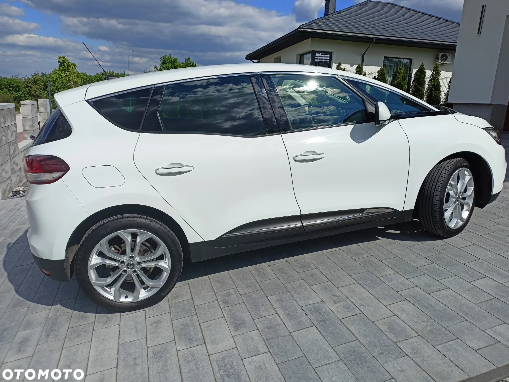 Renault Scenic 1.5 dCi Intens EDC - 3