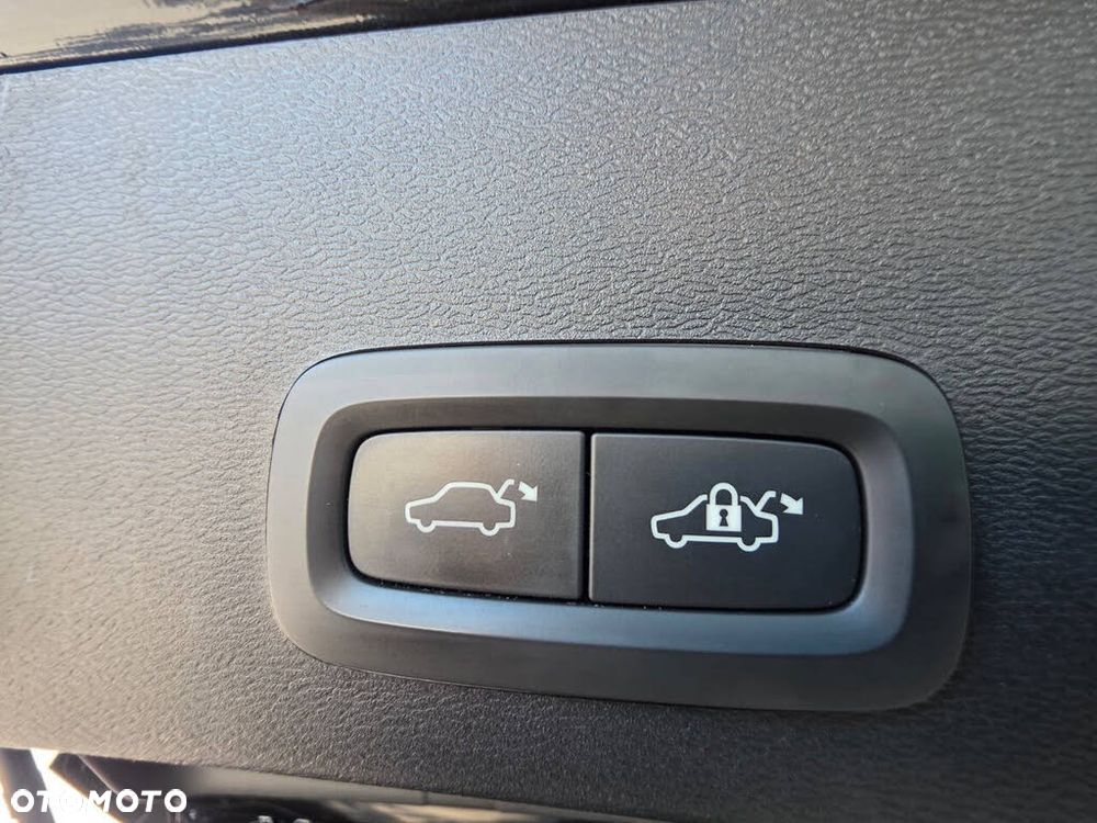 Volvo XC 40 T5 AWD Momentum - 15