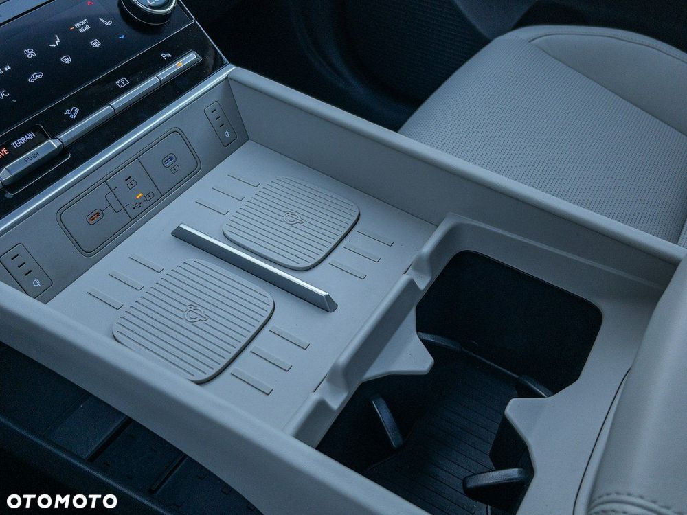 Hyundai Santa Fe 1.6 T-GDI HEV Platinum 4WD 7os - 26