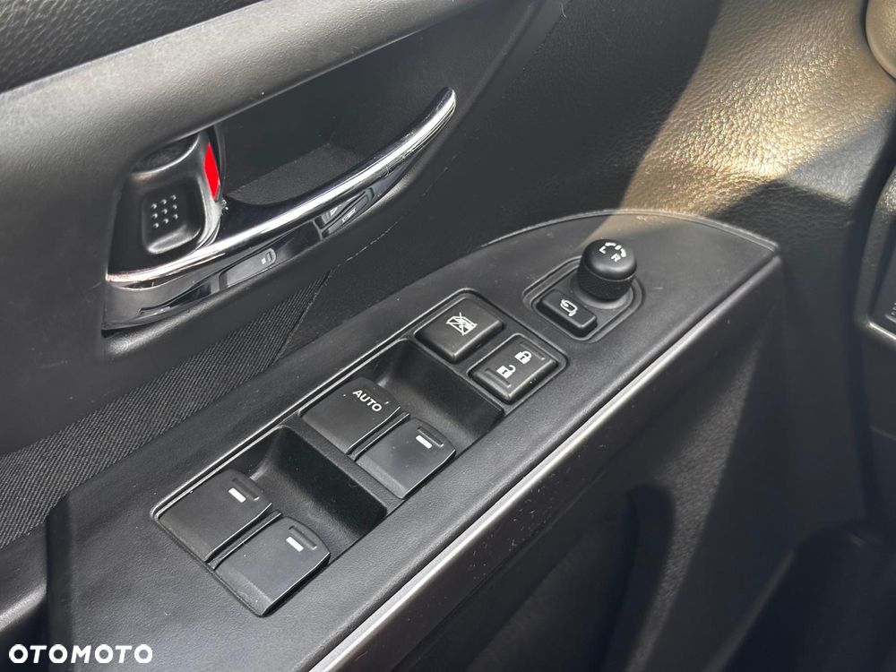 Suzuki SX4 - 10