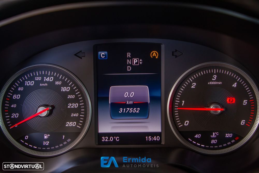 Mercedes-Benz C 220 BlueTEC AMG Line Aut. - 24