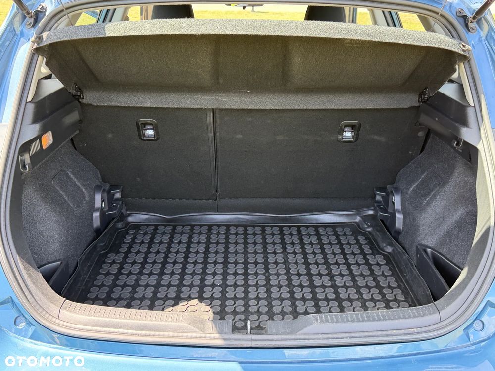 Toyota Auris 1.6 Premium Comfort - 16