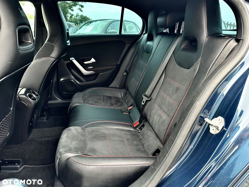 Mercedes-Benz Klasa A 180 7G-DCT Edition AMG Line - 8