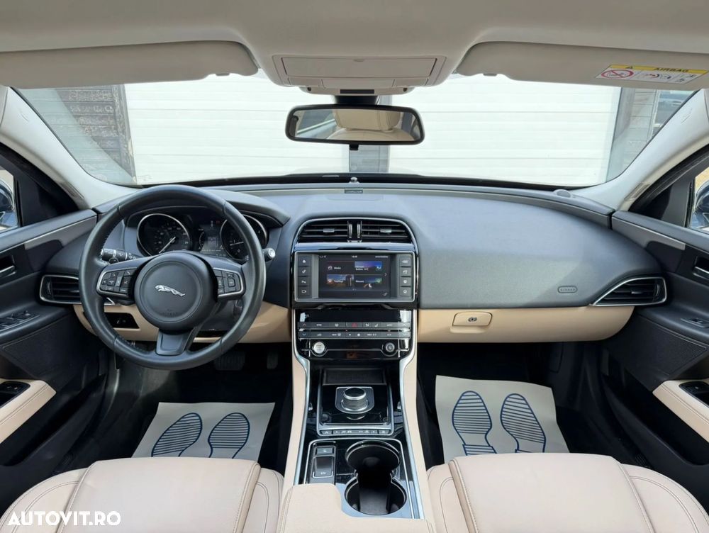 Jaguar XE 20d Aut. Prestige - 7