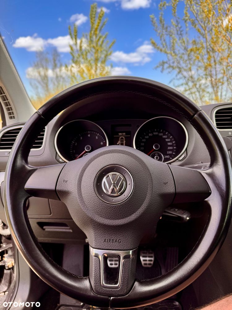 Volkswagen Golf - 12
