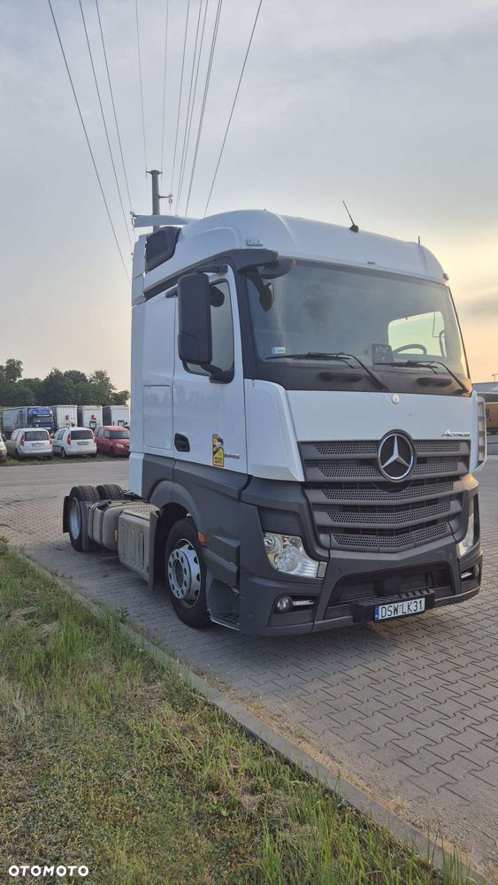 Mercedes-Benz ACTROS - 4