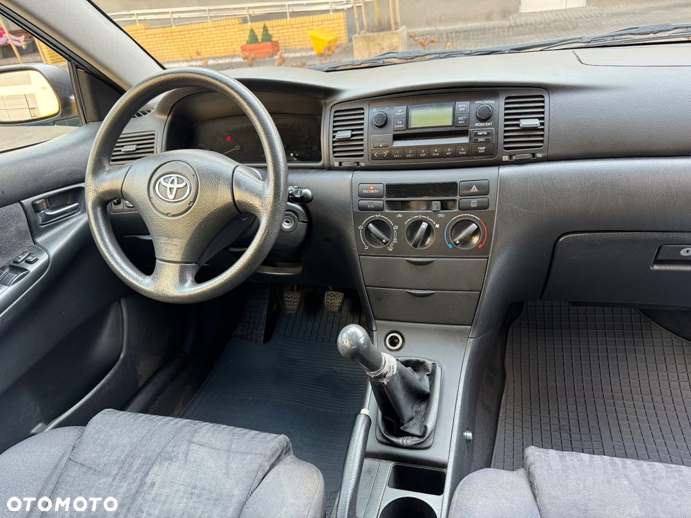 Toyota Corolla 1.4 Terra1 - 12