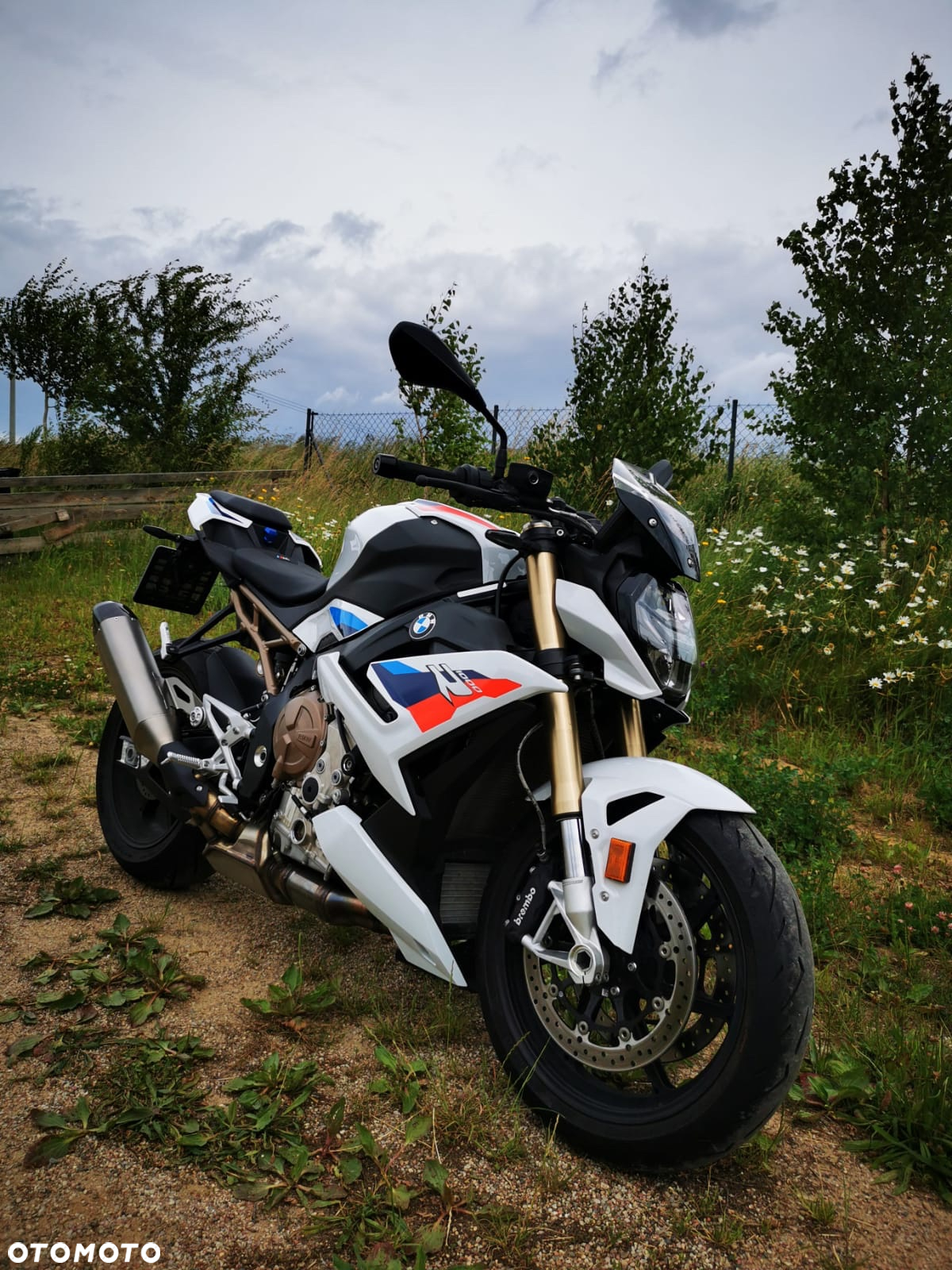 BMW S - 4
