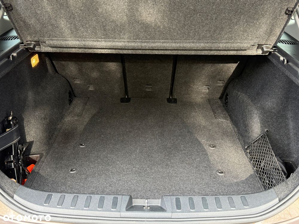 BMW X1 sDrive18d - 28