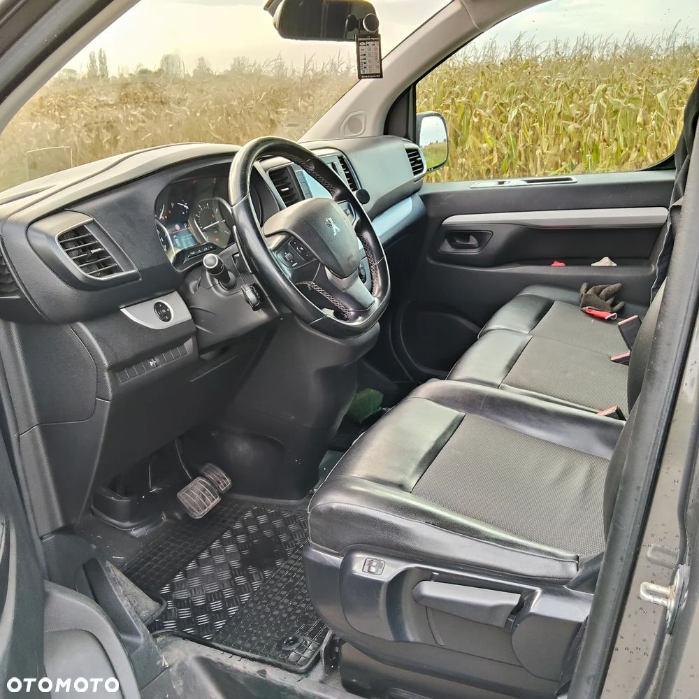 Peugeot Expert - 8