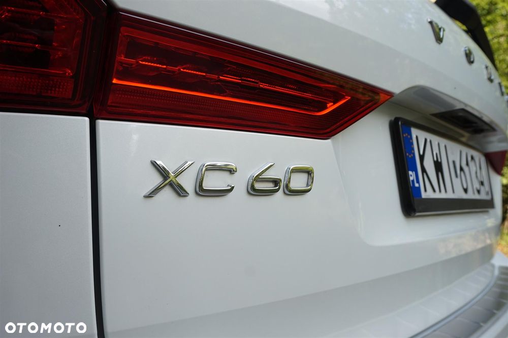 Volvo XC 60 T5 AWD Geartronic Momentum Pro - 36