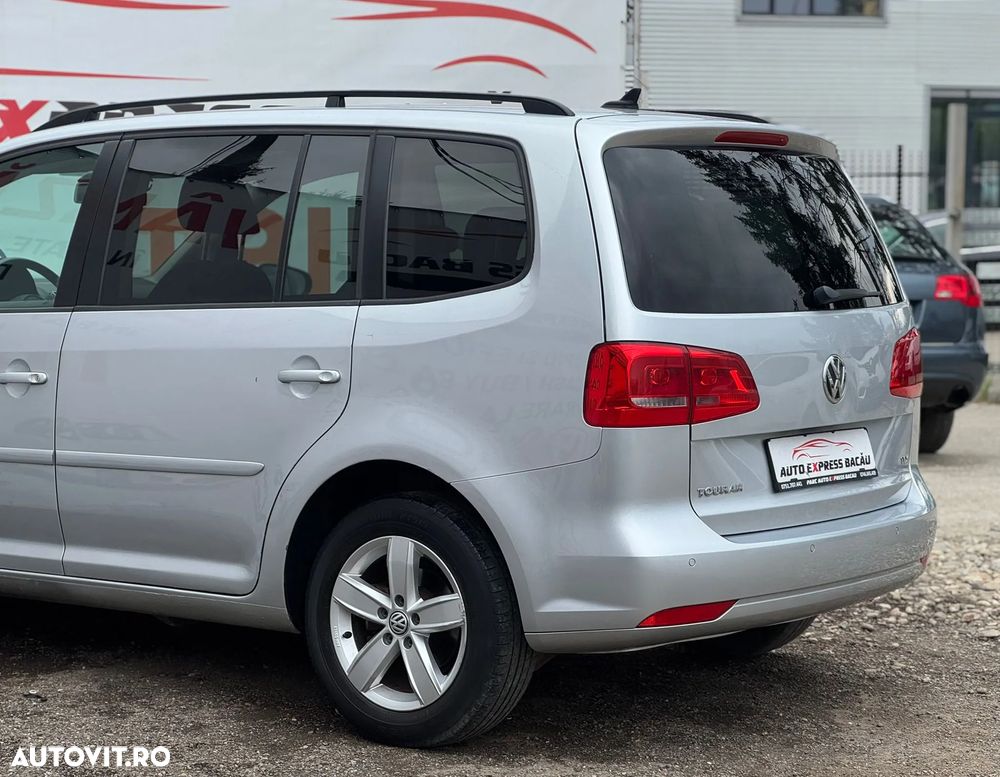 Volkswagen Touran 1.6 TDI DPF Comfortline - 23