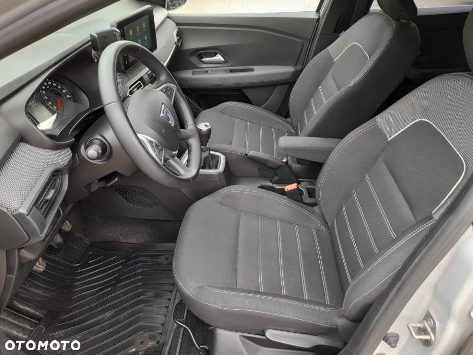 Dacia Sandero - 10