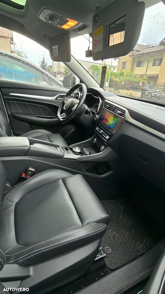 MG ZS EV - 3