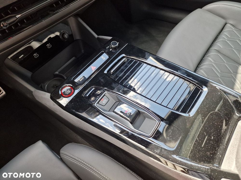 Audi A6 Avant e-tron - 18
