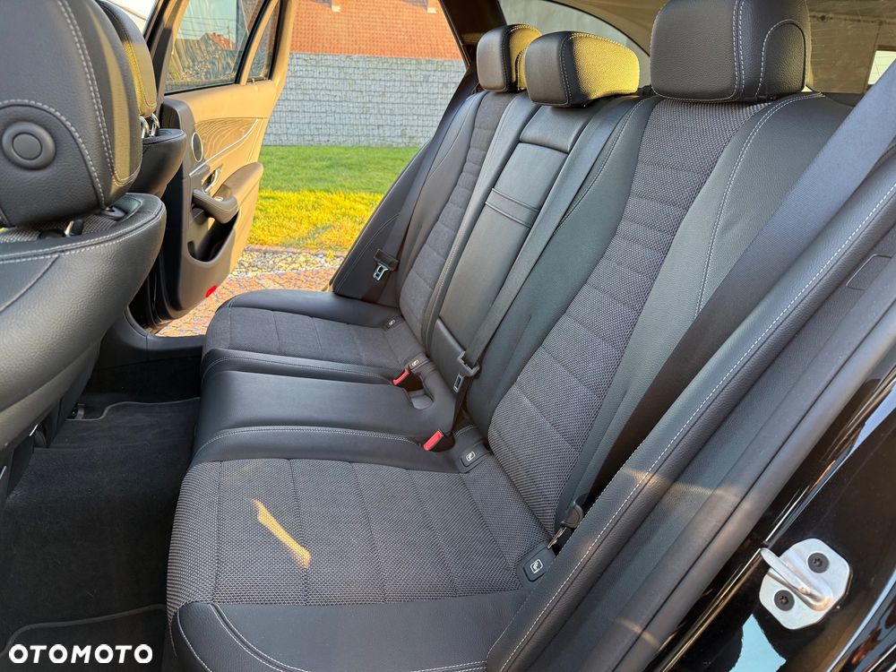 Mercedes-Benz Klasa E 220 d 9G-TRONIC Avantgarde - 18