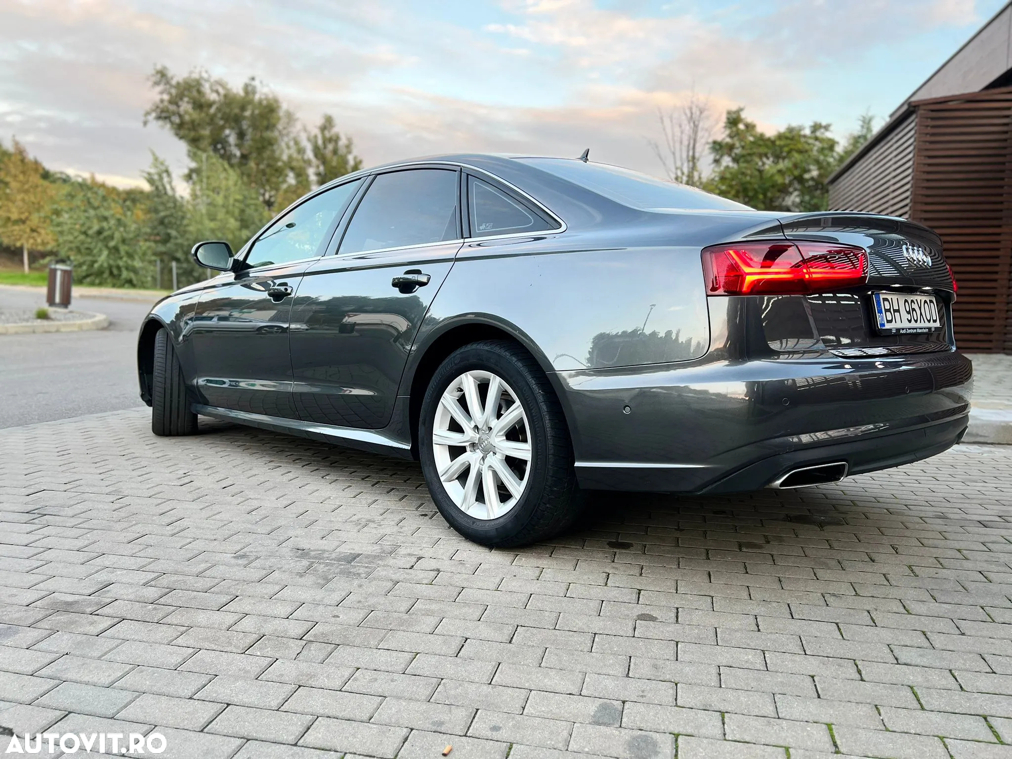 Audi A6 2.0 TDI Ultra DPF S tronic - 6