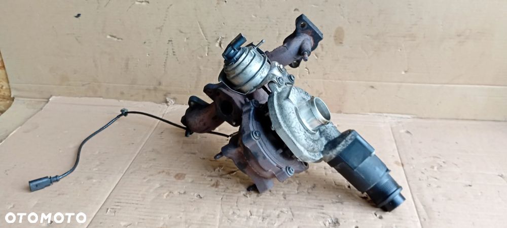 Turbina turbosprężarka turbo Audi A5 8T Lift 2.0 TDI 03L145721B - 2