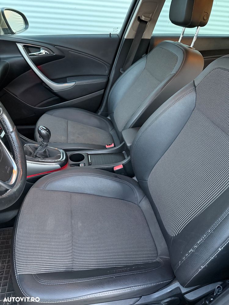 Opel Astra 1.7 CDTI ECOTEC Cosmo - 9