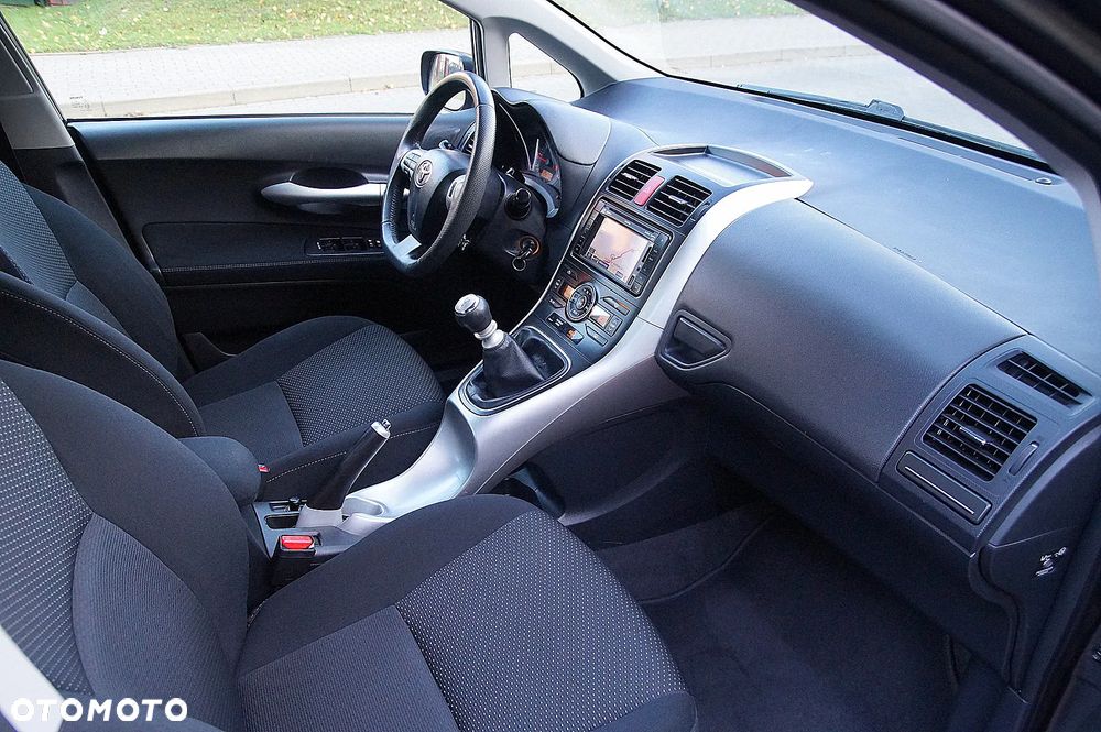 Toyota Auris 1.6 Comfort - 22