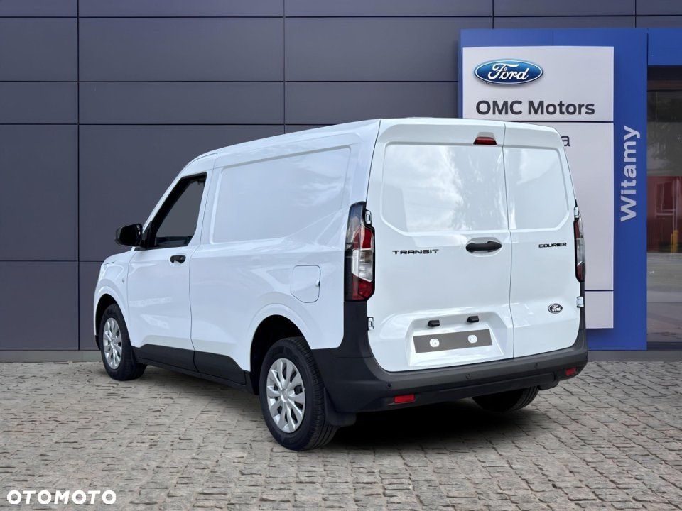 Ford Transit Courier - 3