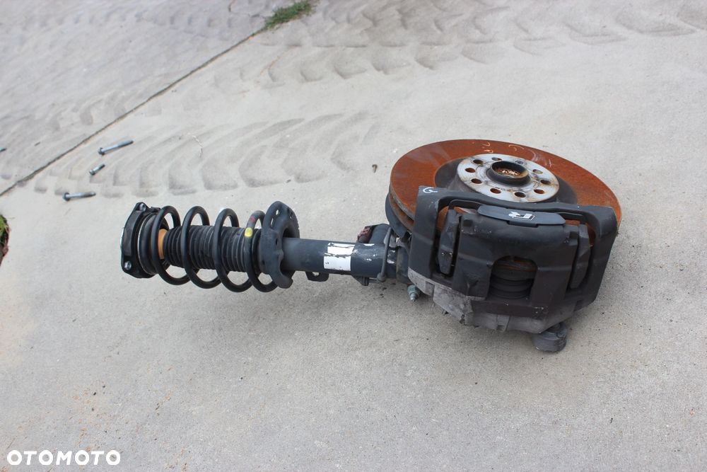 Mcperson Lewy VW GOLF VI R32 2.0TFSI 300KM - 2