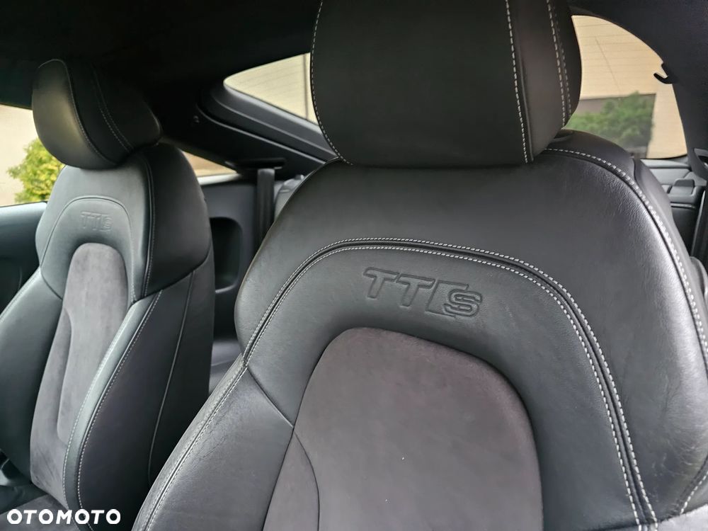 Audi TT S Coupé - 17