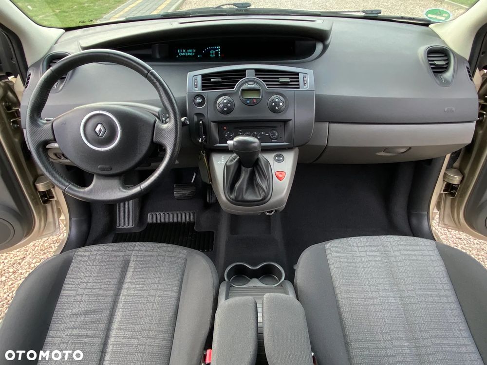 Renault Scenic 1.6 16V Expression - 24