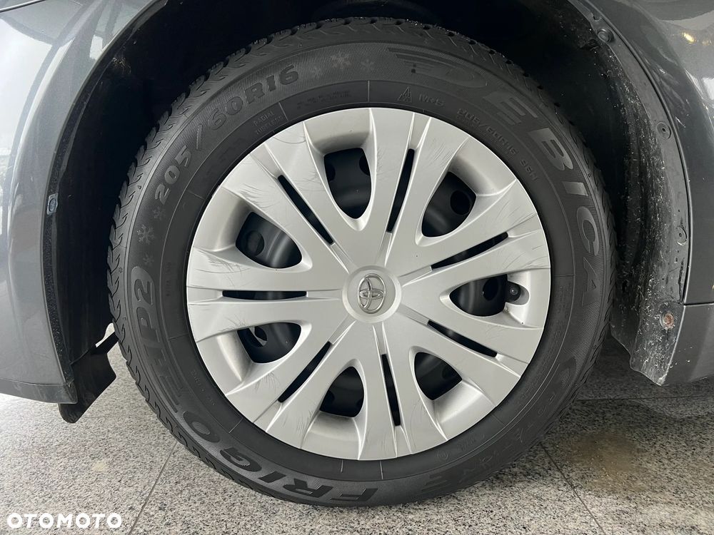 Toyota Avensis 2.0 Prestige NAVI MS - 8