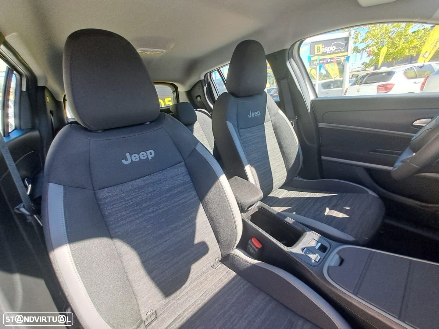 Jeep Avenger 54 kWh Longitude - 12