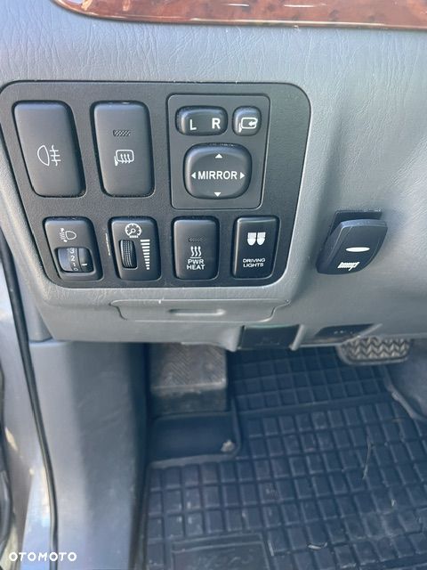 Toyota Land Cruiser - 19