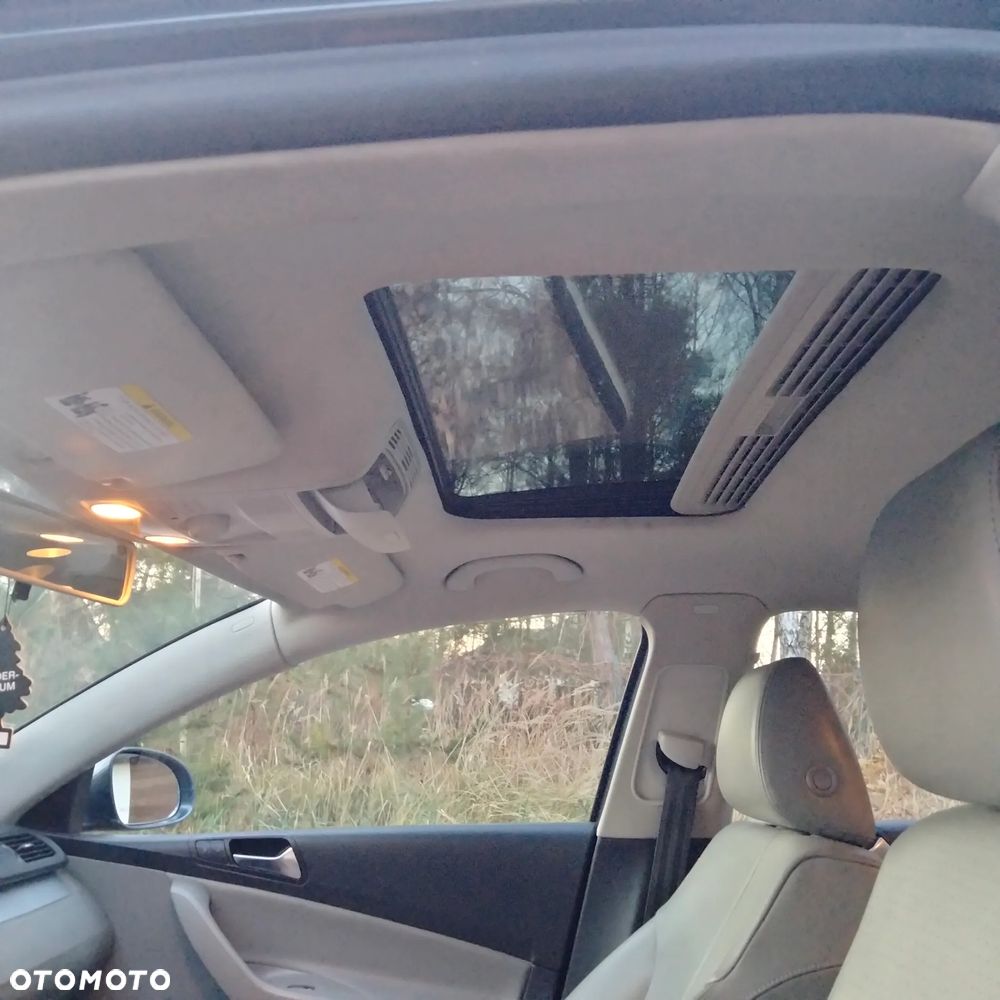 Volkswagen Passat 2.0 TSI Highline DSG - 8