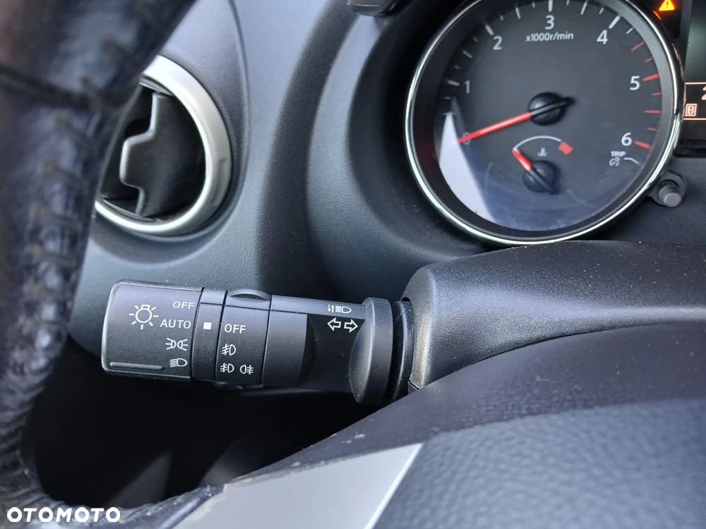 Nissan Qashqai 1.5 dCi DPF visia - 19