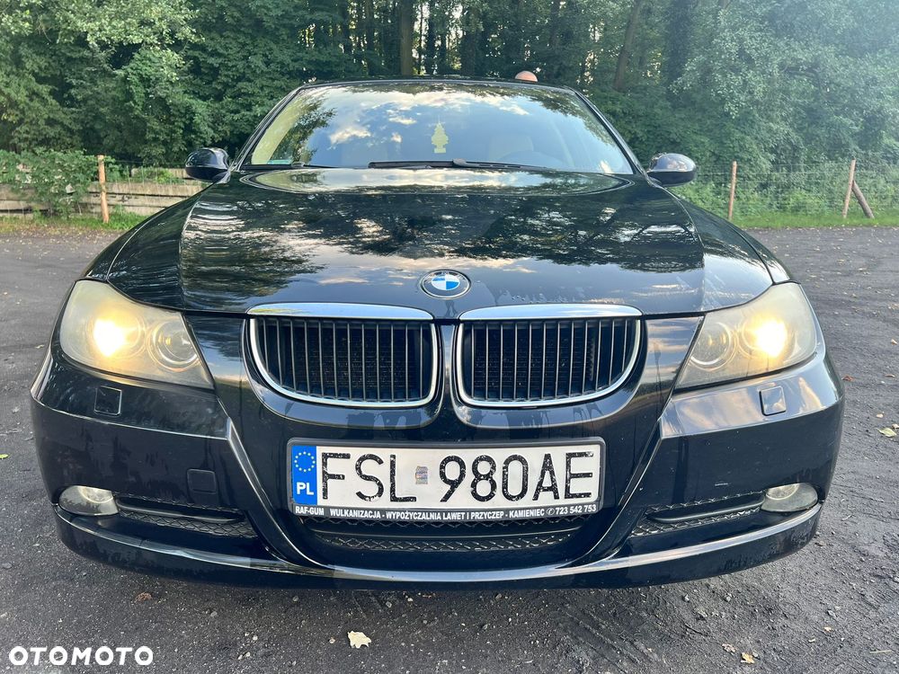BMW Seria 3 318i - 3