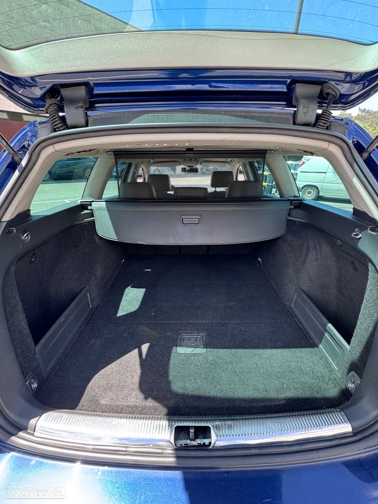 VW Passat Variant 2.0 TDI Highline - 9