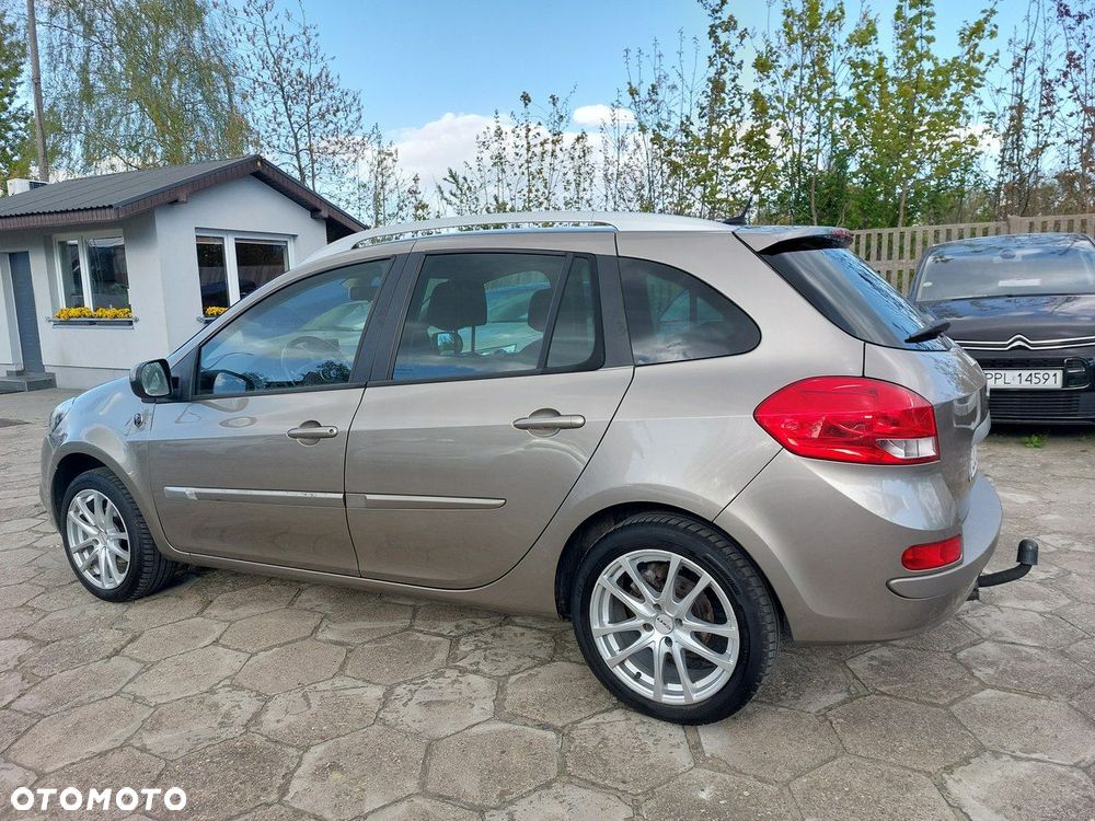 Renault Clio - 6