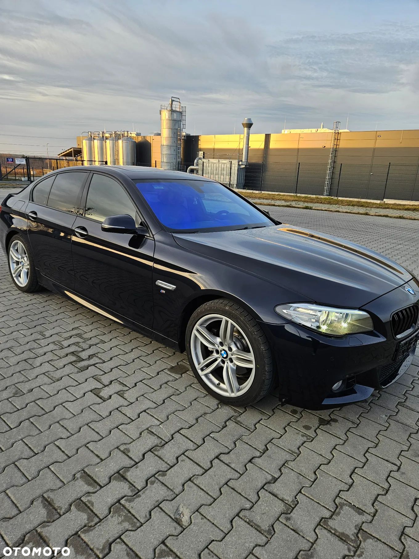 BMW Seria 5 520i Sport-Aut - 1