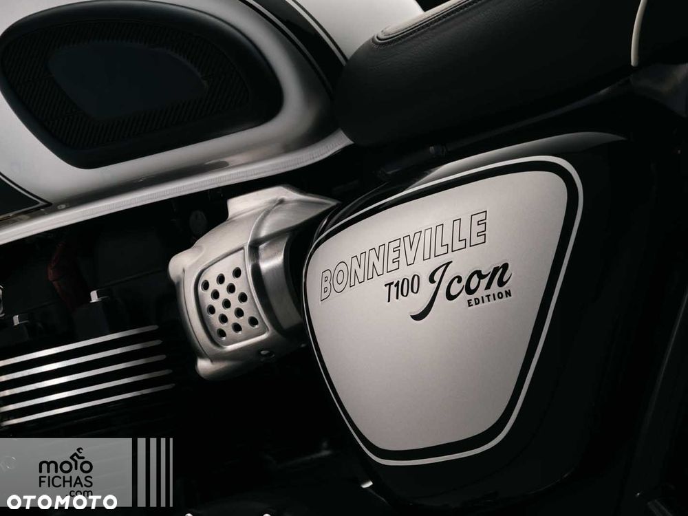 Triumph Bonneville - 8