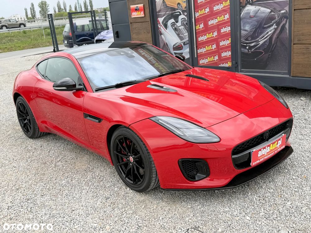 Jaguar F-Type P300 - 1