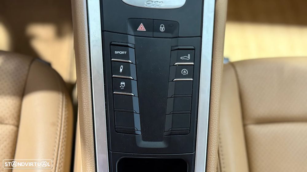 Porsche 911 (991) Carrera 2 PDK - 31
