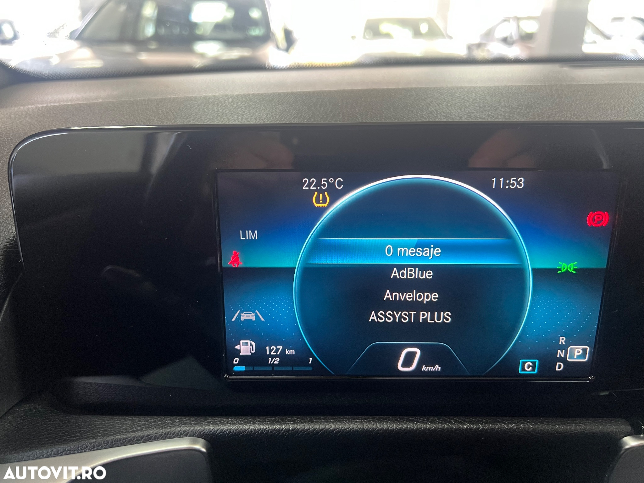 Mercedes-Benz GLB 200 d 4Matic 8G-DCT Special Edition - 28